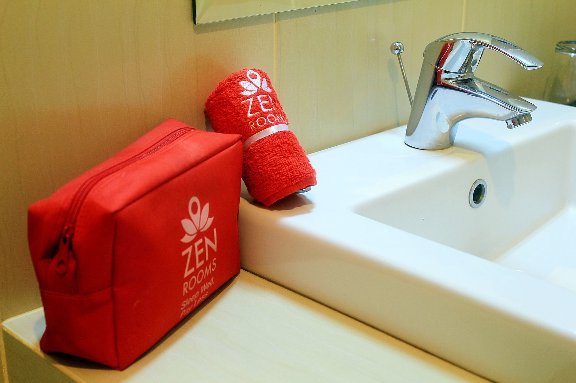 Zen Rooms Bukit Tunggul Bandung Luaran gambar